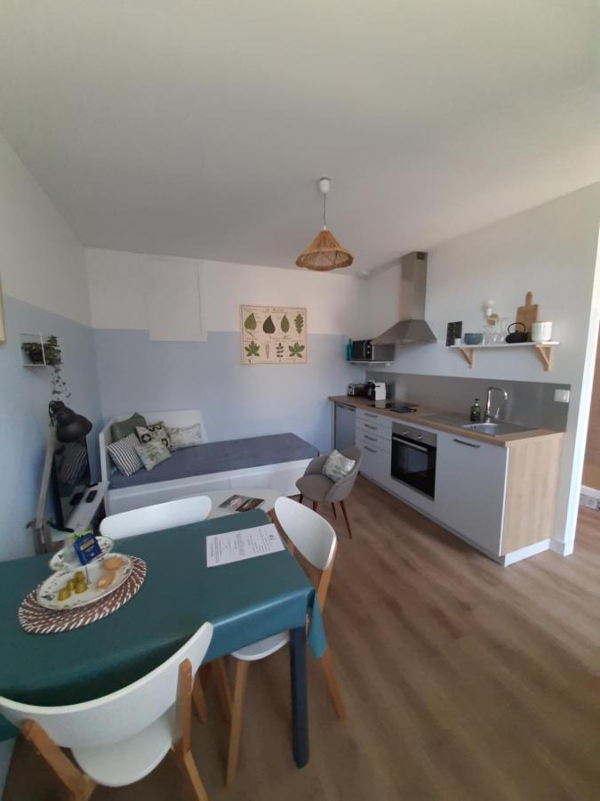 Les Madeleines Apartamento Carolles Exterior foto
